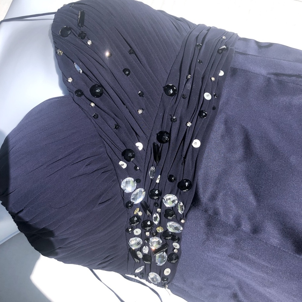 Chetta b cocktail dress spaghetti straps with built in cups and beading size8